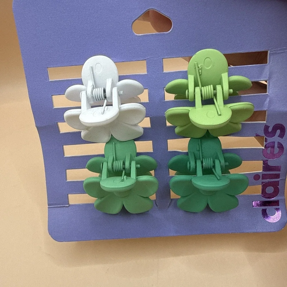 Claire's Plastic Smooth Flower Mini Hair Clips Approx 1